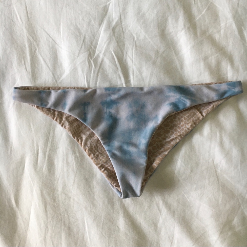 Acacia swimwear waikoloa bottom in sky size xs